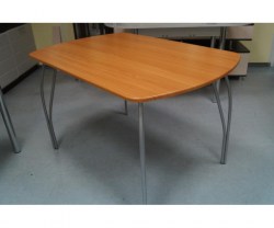 01_Stol MDF 1200 vishnya-720x600